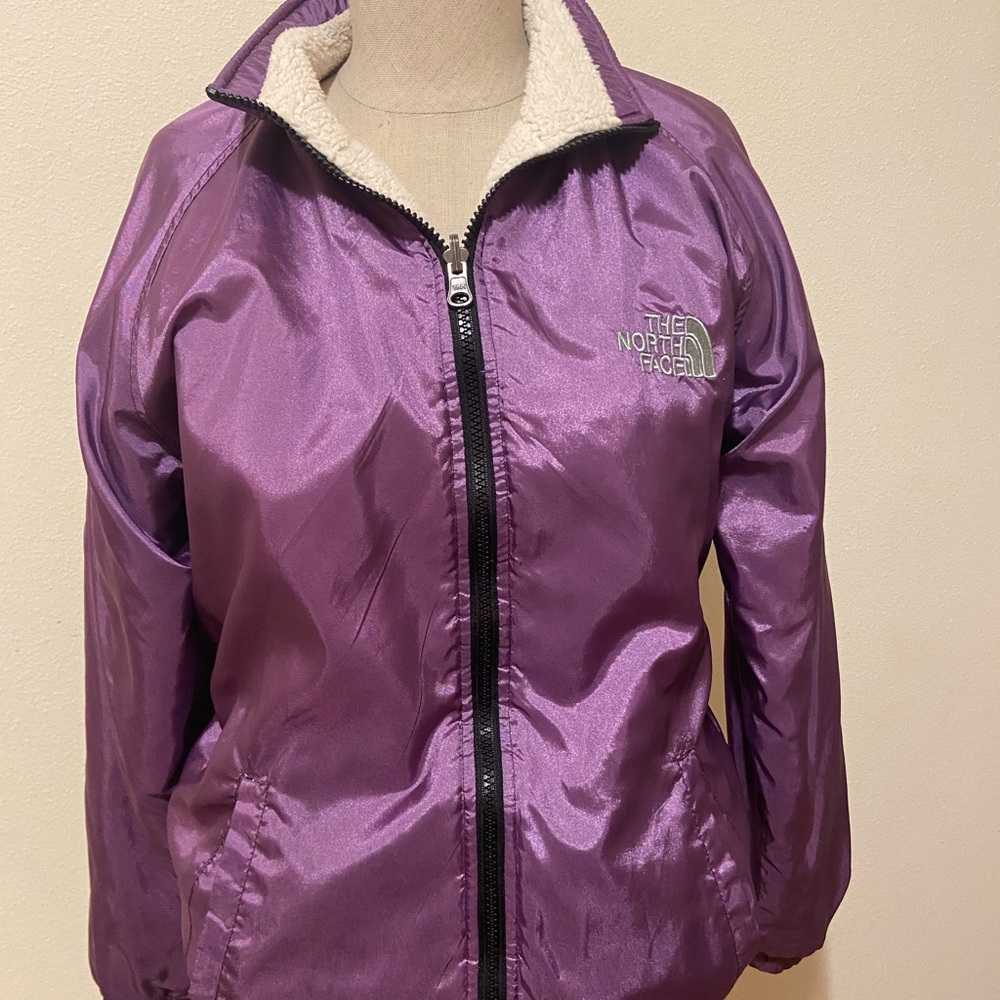 The North Face Reversible Jacket - Picture 2 of 11